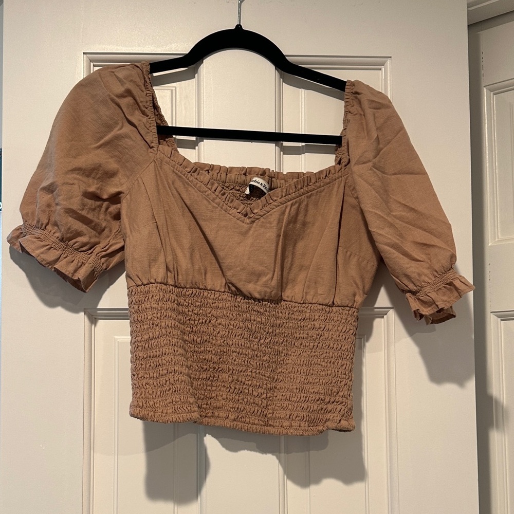 Abercrombie Brown Smocked Women's Top